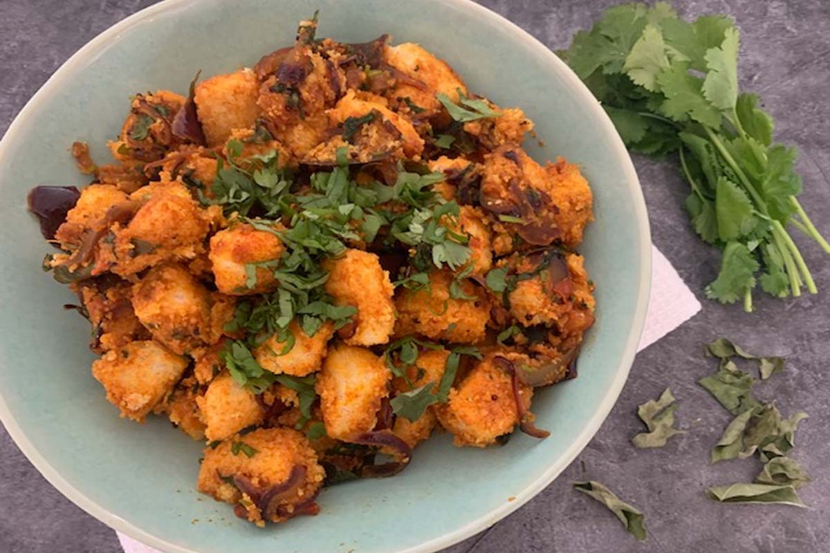 மீந்து போன இட்லியை குப்பையில் போடுறீங்களா? இந்த மாதிரி மசாலா இட்லி செய்து சாப்பிடுங்க | How To Make Masala Idli Recipe மீந்து போன இட்லியை குப்பையில் போடுறீங்களா? இந்த மாதிரி மசாலா இட்லி செய்து சாப்பிடுங்க | How To Make Masala Idli Recipe