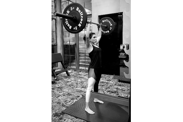 பயங்கரமான ஒர்க் அவுட் வீடியோவை வெளியிட்ட சமந்தா- செம வைரல் | Actress Samantha Workout Video