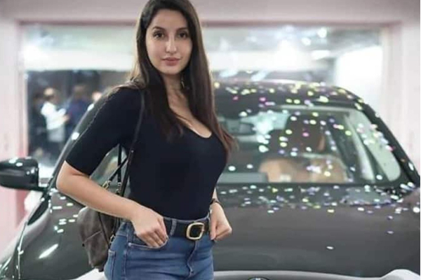 மோசடி வழக்கில் சிக்கிய இலங்கை நடிகை; சுகேஷ் தொடர்பில் வெளிவரும் திடுக்கிடும் தகவல்கள்! | Sri Lankan Actress Caught In Fraud Case மோசடி வழக்கில் சிக்கிய இலங்கை நடிகை; சுகேஷ் தொடர்பில் வெளிவரும் திடுக்கிடும் தகவல்கள்! | Sri Lankan Actress Caught In Fraud Case