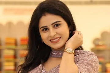 சீரியல் நடிகை ரித்திகாவின் மகளா இது, கிருஷ்ணா வேடத்தில் செம கியூட்டாக உள்ளாரே... கியூட் போட்டோ