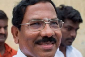 தேர்தல் நேரத்தில் காமெடி செய்யும் ஒரே ஆள் தினகரன் தான்: அமைச்சர் பாண்டியராஜன் கிண்டல்