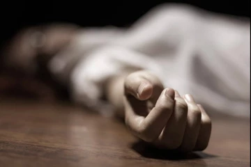 மூன்றாவது மாடியில் இருந்து தவறி விழுந்த பல்கலை மாணவன் - தீவிர விசாரனையில் காவல்துறை