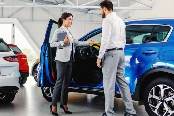 சாரதி உரிமம் பெறாமலே ஐக்கிய அமீரகத்தில் ஒருவர் கார் வாங்க முடியுமா... விரிவான விளக்கம்