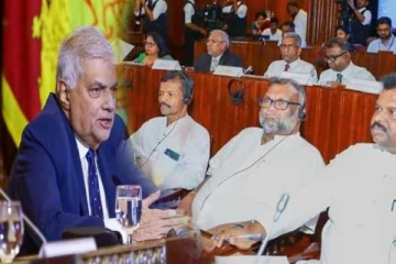 ஜனாதிபதிக்கும் தமிழ் எம்.பிக்களுக்கும் இடையில் முக்கிய சந்திப்பு (Photos)