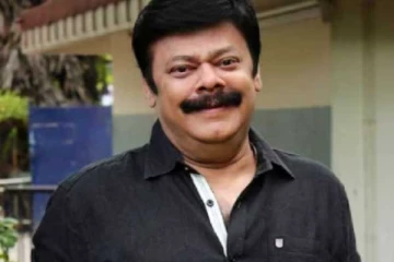 மறைந்த மதன் பாப் மகள் என்ன செய்கிறார் தெரியுமா!! வைரல் புகைப்படம்..