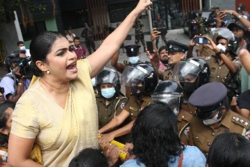 ஹிருணிகாவின் புகைப்படங்களை வெளியிட வேண்டாம்; ரணில் கோரிக்கை