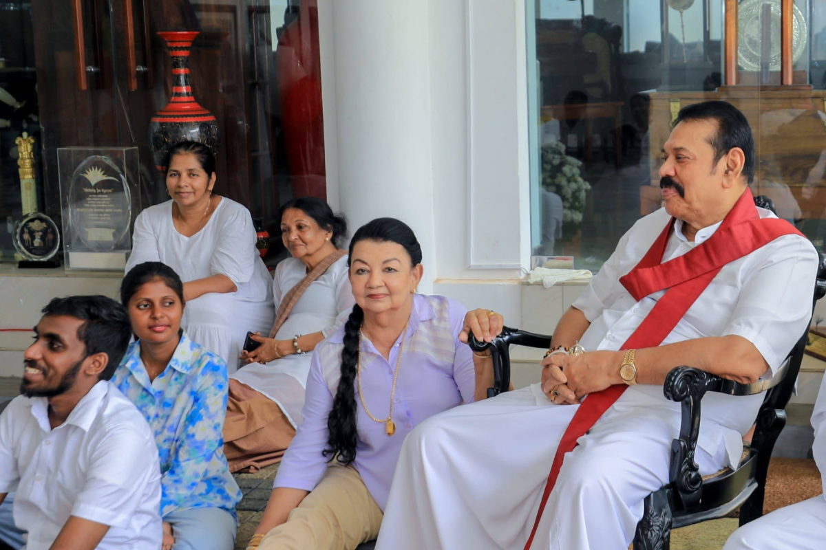 கொழும்பு தேசிய வைத்தியசாலைக்கு அவசரமாக இடமாற்றப்பட்டார் ஷிரந்தி | Shiranthi Transferred To Colombo National Hospital கொழும்பு தேசிய வைத்தியசாலைக்கு அவசரமாக இடமாற்றப்பட்டார் ஷிரந்தி | Shiranthi Transferred To Colombo National Hospital
