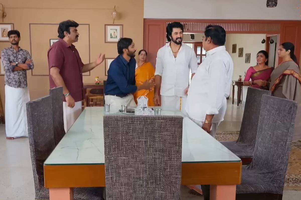 ஜனனி மீது கொலைவெறியில் இருக்கும் கதிர், ராவணன் போட்ட பிளான்... எதிர்நீச்சல் தொடர்கிறது சீரியல் புரொமோ | Ethirneechal Thodargiradhu Serial Promo 31 July