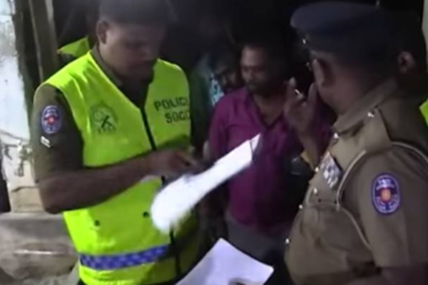 யாழில் துயரச் சம்பவம்: தாய் பேசாததால் தவறான முடிவை எடுத்த இளம் குடும்பஸ்தர்! | Mother Did Not Speak Son Drink Poison Die Jaffna