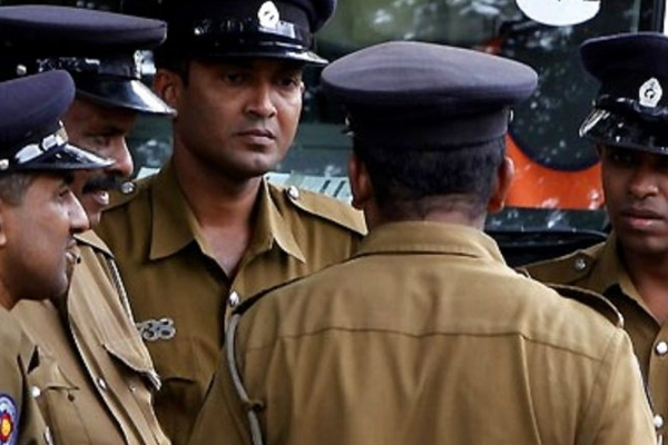 போதைப்பொருளுடன் சிக்கிய கான்ஸ்டபிள்! | Constable Arrested With Drugs