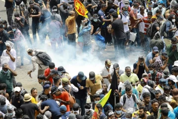 தமிழீழ விடுதலைப்புலிகளின் 'ஓயாத அலைகளை' நினைவுபடுத்திய கோட்டாபயவுக்கு எதிரான போராட்டம்! ஆங்கில ஊடகத்தின் வர்ணிப்பு