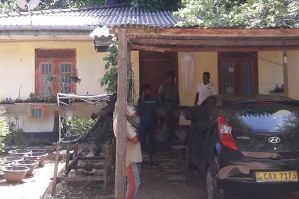 மர்மமான முறையில் உயிரிழந்த இளம் மருத்துவர்; பொலிஸாா் சந்தேகம் | Doctor Who Died Mysteriously