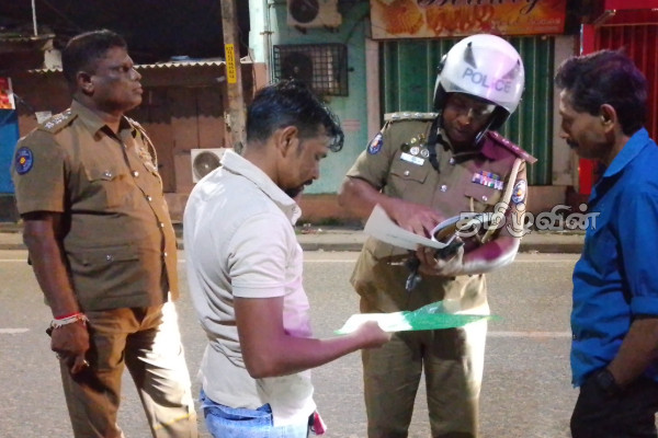 கல்முனையில் பொலிஸாரினால் நடாத்தப்பட்ட விசேட சோதனை நடவடிக்கை | Special Police Raid Conducted By The Police
