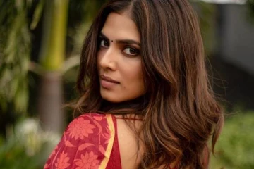 என்ன சிம்ரன் இதெல்லாம்!! மாளவிகா மோகனின் ஒர்க்கவுட் பார்த்து ஜொல்லுவிடும் ரசிகர்கள்..