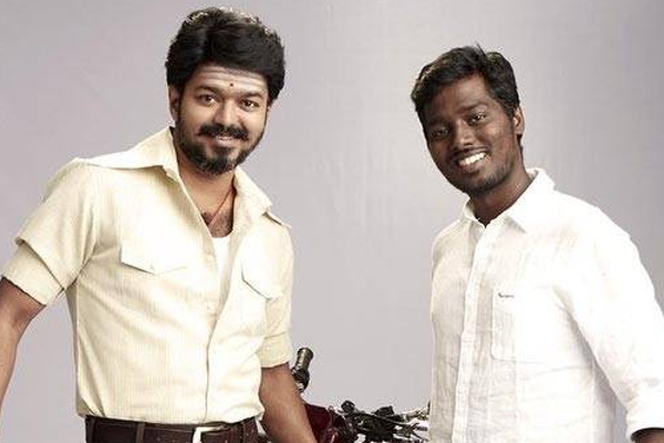 இரவு பார்ட்டியில் அப்படியொரு ஆட்டம் போட்ட விஜய்.. அதுவும் அந்த இயக்குனருடன் | Vijay Dance In Night Party Video