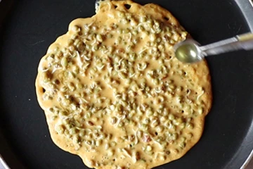 சுகர் நோயாளியும் தேடி தேடி ருசிக்கும் முளைக்கட்டிய பாசிப்பருப்பு தோசை! இனி தூக்கலான சுவையில் சாப்பிடுங்க