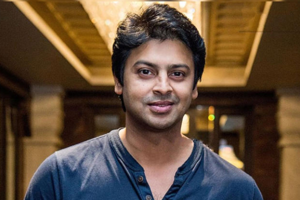 நடிகர் ஸ்ரீகாந்திற்கு இவ்வளவு பெரிய மகள் இருக்கிறாரா? புகைப்படம் இதோ | Actor Srikanth Daughter Birthday Photo நடிகர் ஸ்ரீகாந்திற்கு இவ்வளவு பெரிய மகள் இருக்கிறாரா? புகைப்படம் இதோ | Actor Srikanth Daughter Birthday Photo