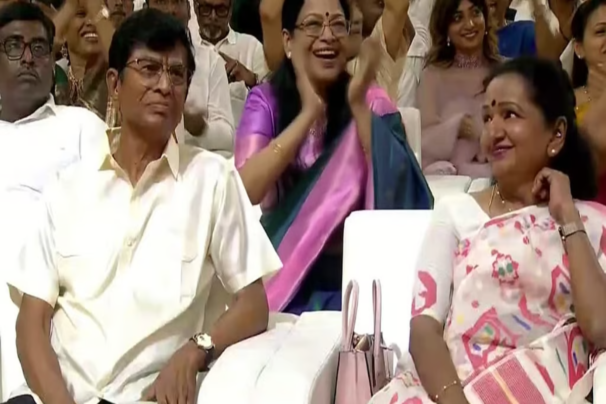 அன்னையர் தினத்தில் முதலமைச்சராக பதவிறே்ற மகன் ; நெகிழ்ச்சியில் முதல்வர் விஜயின் தாயார் கூறிய விடயம் | C M Vijay S Mother Shared An Emotional Statement