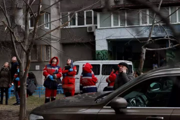 கீவ்வில் 5 உயிர்களை பலியெடுத்த ரஷ்ய ஏவுகணை!