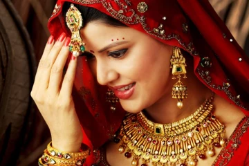 தங்க நகை உங்க உடலில் என்னென்ன அதிசயங்களை நிகழ்த்துகிறது தெரியுமா?