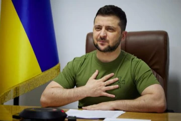 உதவிமேல் உதவி வழங்கும் அமெரிக்கா;   நன்றி தெரிவித்த ஜெலன்ஸ்கி