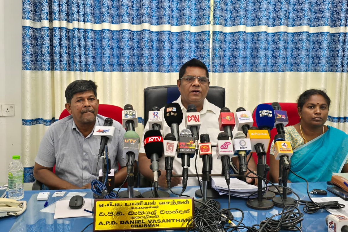 மன்னார் நகரசபையின் நிதி ஒதுக்கீட்டில் நவீன ரக வெளிநோயாளர் பிரிவு அமைக்க தீர்மானம் | Modern Outpatient Department At Mannar Hospital