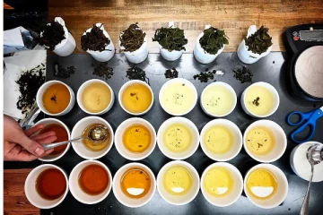 කහට පාට එක වුණාට රසයයි ගුණයයි වෙනස් වෙන්න පුළුවන්.