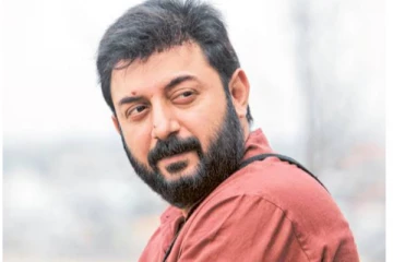 நடிகர் அரவிந்த் சாமியின் மகன் மற்றும் மகளா இது, பலரும் பார்த்திராத அவரின் பேமிலி போட்டோ