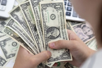 අද ඩොලරයට ලැබුණ විශේෂ වටිනාකම ගැන මහ බැංකුවෙන් නිවේදනයක්. (PHOTO)