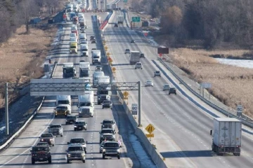 கனடாவில் இந்த வகை கார்களுக்கு அனுமதியில்லை