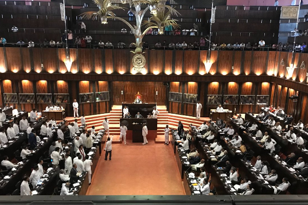 ஆளும் தரப்பு பின்வரிசை நாடாளுமன்ற உறுப்பினர்களை இலக்கு வைத்து இரகசிய நகர்வு! - ஐபிசி தமிழ்