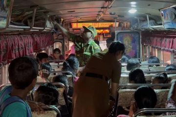 முல்லைத்தீவு புதுக்குடியிருப்பில் திடீர் சோதனையில் படையினர்