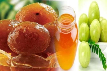 ஆரோக்கிய நன்மைகளை அள்ளிக் கொடுக்கும் தேன் நெல்லிக்காய்... எப்படி செய்வது?