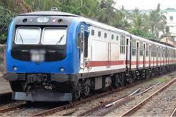 மட்டக்களப்பில் தொடருந்தில் மோதுண்டு ஒருவர் பலி (video)