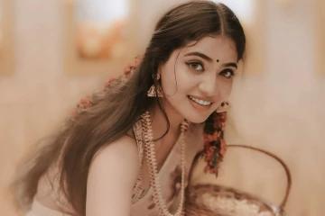 அழகே அழகு சீரியல் நடிகை அன்ஷிதாவின் அழகிய புகைப்படங்கள்