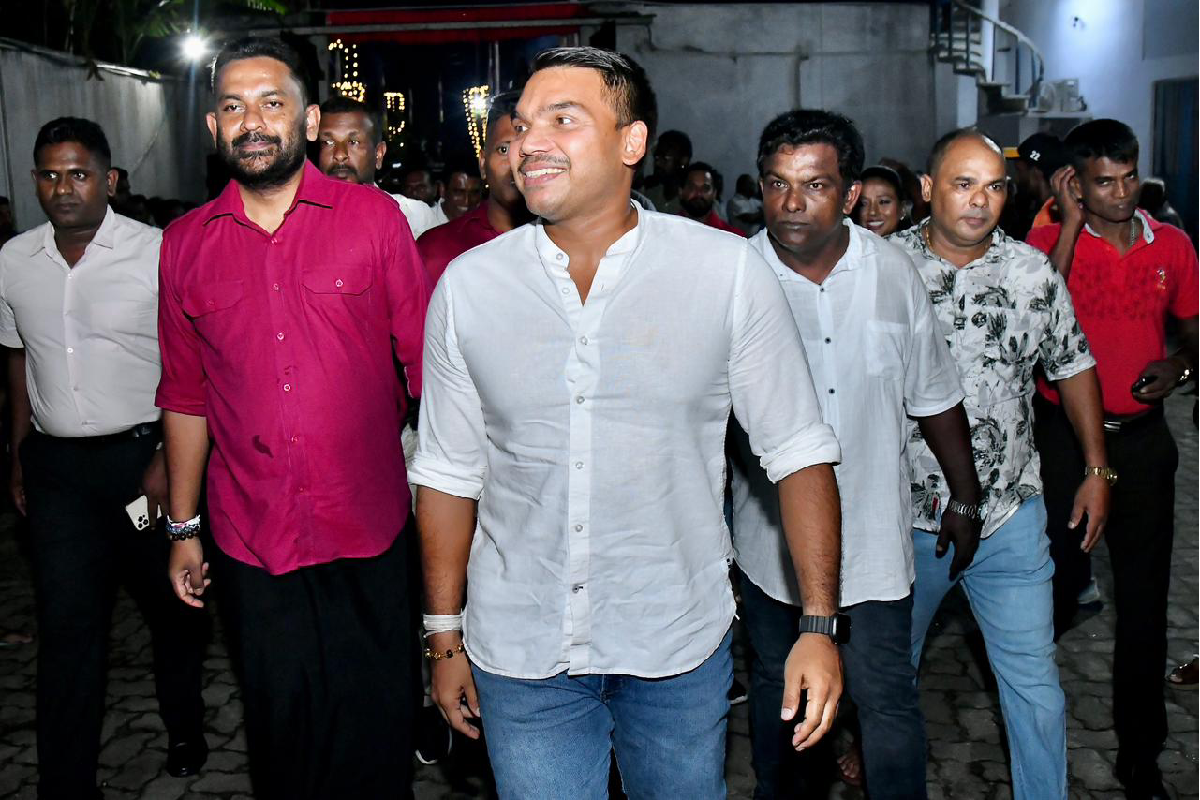 නීතියට උඩින් කවුරුත් නෑ කියලා ජනාධිපතිතුමා කියනවනම් සැකකාරයින් දිවි නසාගන්නේ ඇයි - නාමල් | Namal Challenges President