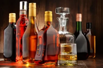 சட்டவிரோத மதுபானத்திற்கு பதிலாக புதிய வகை மதுபானம்