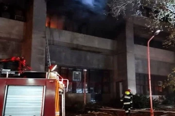 ஈரான் புனர்வாழ்வு நிலையத்தில் திடீர் தீ விபத்து ; 32 பேர் பலி