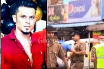 කුරුල්ලෙකුගේ පිහාටු කොටල තියෙන මොහුව දන්නවනම් වහාම දැනුම් දෙන්න.(PHOTOS)