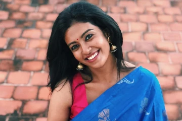 கடற்கரை புகைப்படங்களை வெளியிட்டு ரசிகர்களை கவர்ந்த ரோஷினி.. புகைப்படங்கள் இதோ