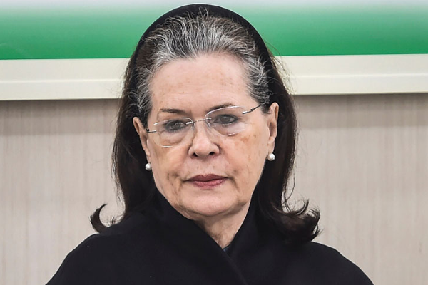 காங்கிரஸ் தலைவர் சோனியா காந்திக்கு கொரோனா தொற்று உறுதி - தமிழ்நாடு