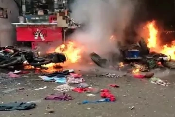 பாகிஸ்தானின் லாகூர் நகரில் பயங்கர குண்டுவெடிப்பு!  3 பேர் உயிரிழப்பு