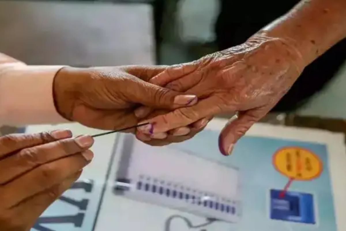 தமிழக தேர்தலில் வரலாற்றுச் சாதனை.. 15 ஆண்டுகளுக்கு பிறகு நடந்த மிகப்பெரிய மாற்றம்! | Tamilnadu Election 2026 Update Historical Record