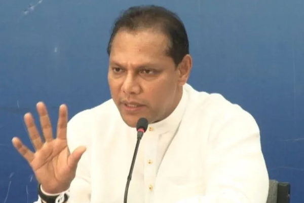 தென்னிலங்கையில் துருவங்களுக்கிடையில் இடம்பெறும் இரகசிய சந்திப்புகள்! | Sri Lanka Freedom Party Dayasiri Jayasekara Sjb Sl