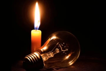 අද විදුලිය කැපෙන්නේ වෙනස්ම විදිහකට - විදුලිබල මණ්ඩලය විසින් විදුලි කප්පාදු කාලසටහන් දෙකක් නිකුත් කරන්නේ මෙහෙමයි.. (PHOTOS)