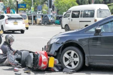 இலங்கையில் பல்வேறு வாகன விபத்துக்களில் 6 பேர் பலி! 39 பேர் படுகாயம்