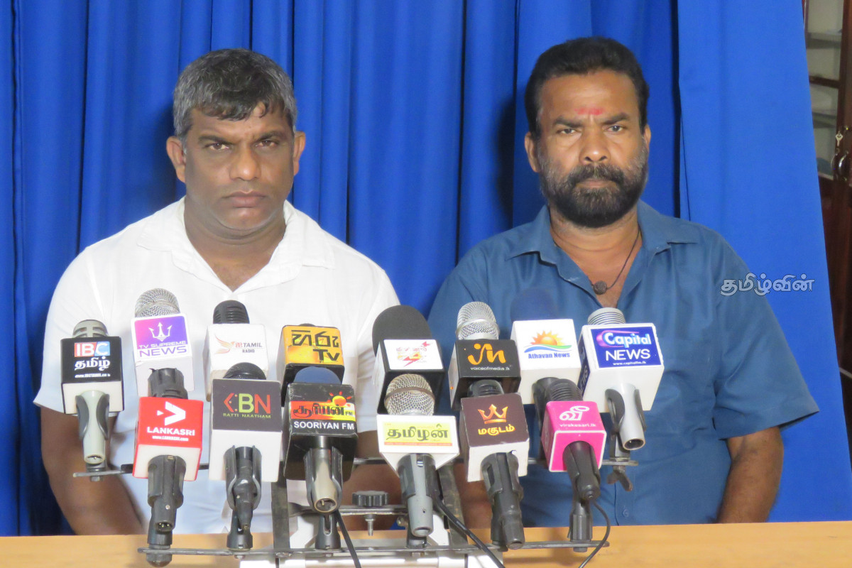 20 வருடமாக அடிப்படை வசதி இல்லாத கடற்றொழில் எழுச்சி கிராம மக்கள்.. ஜனாதிபதிக்கு அவசர கடிதம் | Fishermen Batticaloa 20 Years Village Issue 20 வருடமாக அடிப்படை வசதி இல்லாத கடற்றொழில் எழுச்சி கிராம மக்கள்.. ஜனாதிபதிக்கு அவசர கடிதம் | Fishermen Batticaloa 20 Years Village Issue