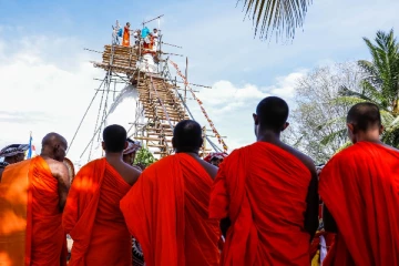 இலங்கையில் புதிதாக முளைக்கப்போகும் 1125 தூபிகள்