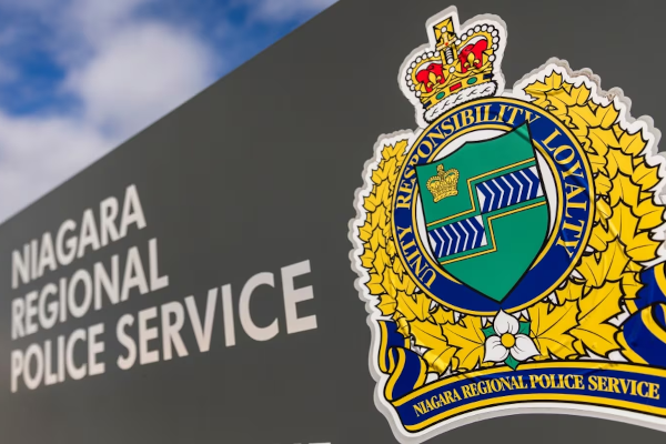 ஒன்டாரியோவில் 62 வயது சகோதரியை கொலை செய்த சகோதரி | Woman Charged With First Degree Murder