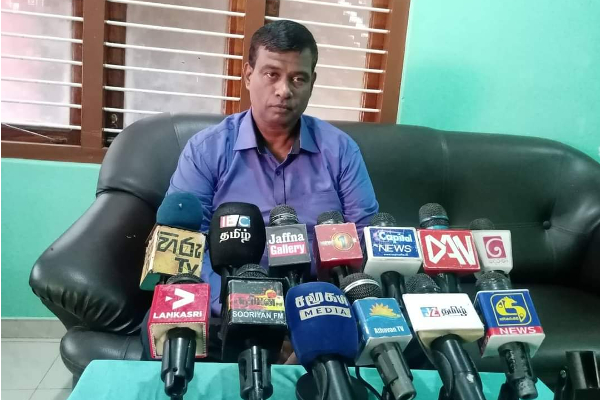 யாழ். தெல்லிப்பளை வைத்தியசாலையில் மருந்துகளுக்கு தட்டுப்பாடு | Jaffna Shortage Of Medicines In The Hospital